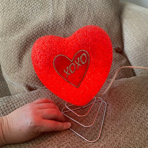 VINTAGE Decorative Outfit 90s XOXO Melted Popcorn Red Heart Light Romantic Sexy - Picture 3 of 14